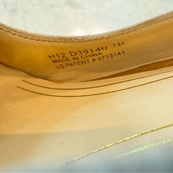 Cole Haan w/Nike Air Chelsea Double Platform Pump. Nude Calf Hair Suede. Size 7 - Picture 6 of 9